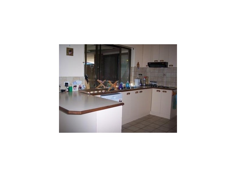 5 Honeysuckle Avenue, Hervey Bay QLD 4655