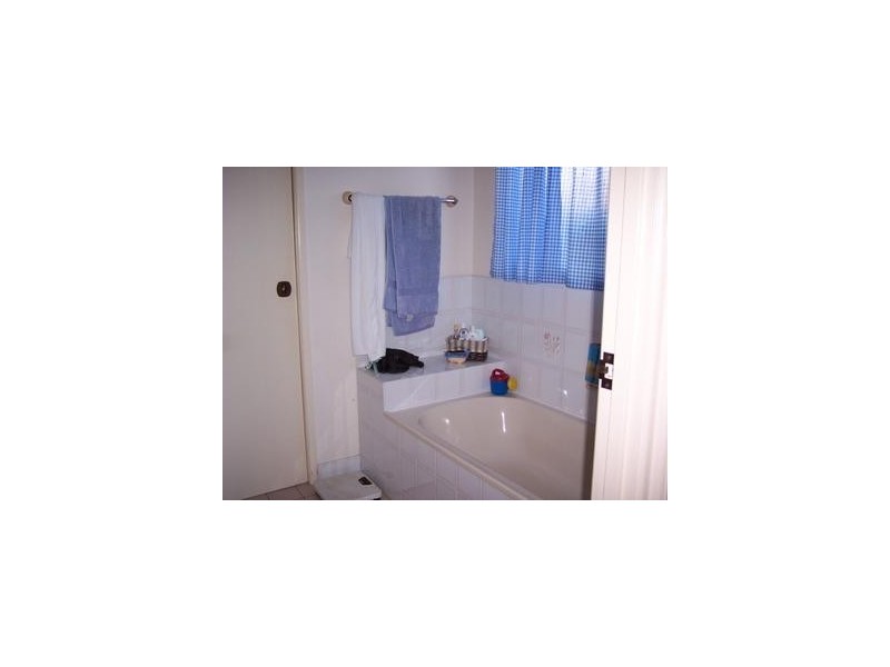 5 Honeysuckle Avenue, Hervey Bay QLD 4655