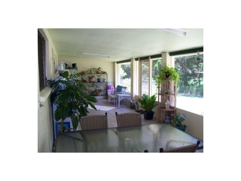 100 Kingfisher Parade, Hervey Bay QLD 4655