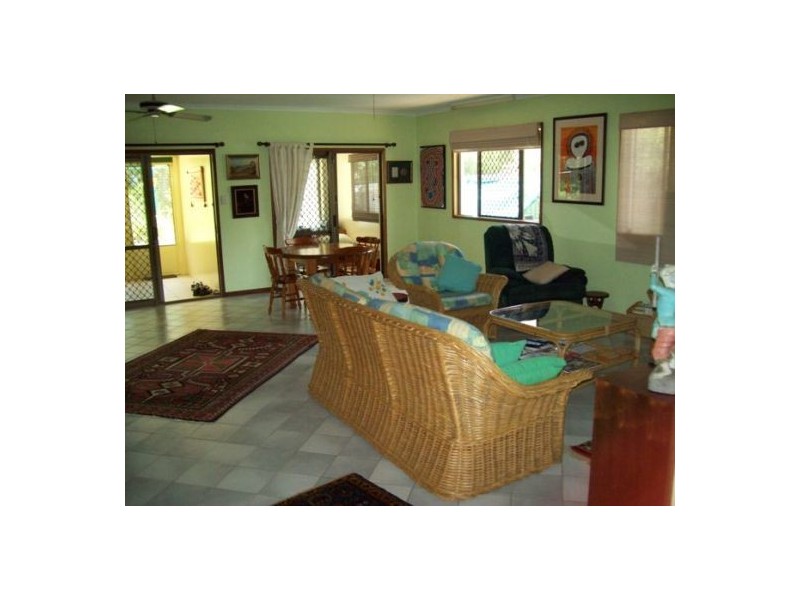 100 Kingfisher Parade, Hervey Bay QLD 4655