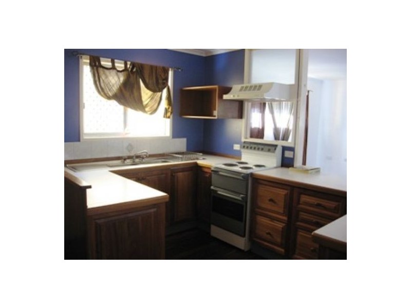 615 Esplanade, Urangan QLD 4655