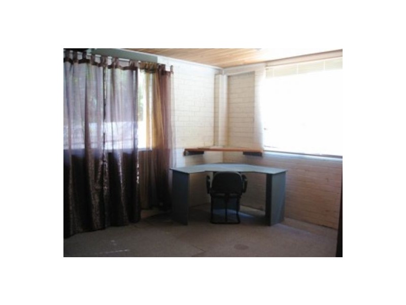 615 Esplanade, Urangan QLD 4655