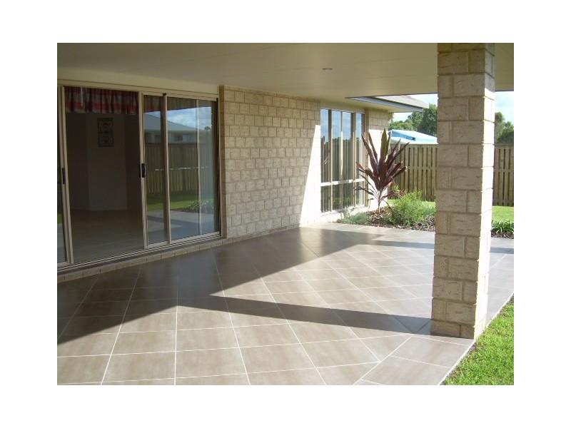 Point Vernon QLD 4655