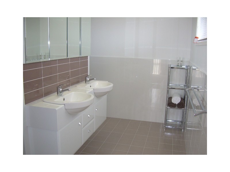 Point Vernon QLD 4655