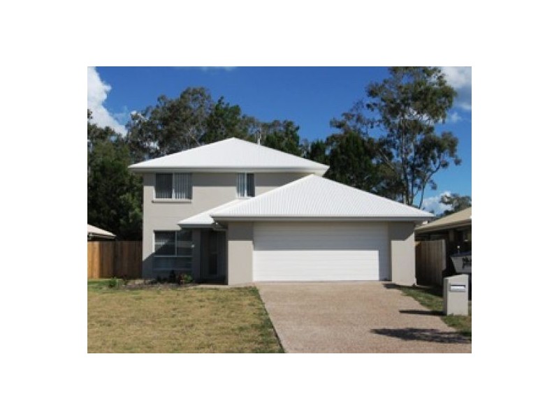 26 Wave Court, Toogoom QLD 4655