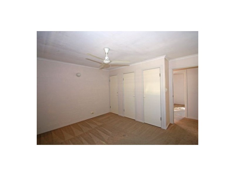 4 – 445 Esplanade, Torquay QLD 4655