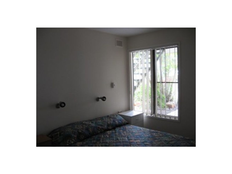 4/480 Esplanade, Torquay QLD 4655