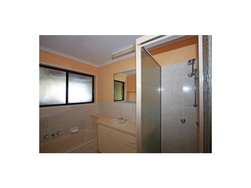 76 Cunningham St, Urangan QLD 4655