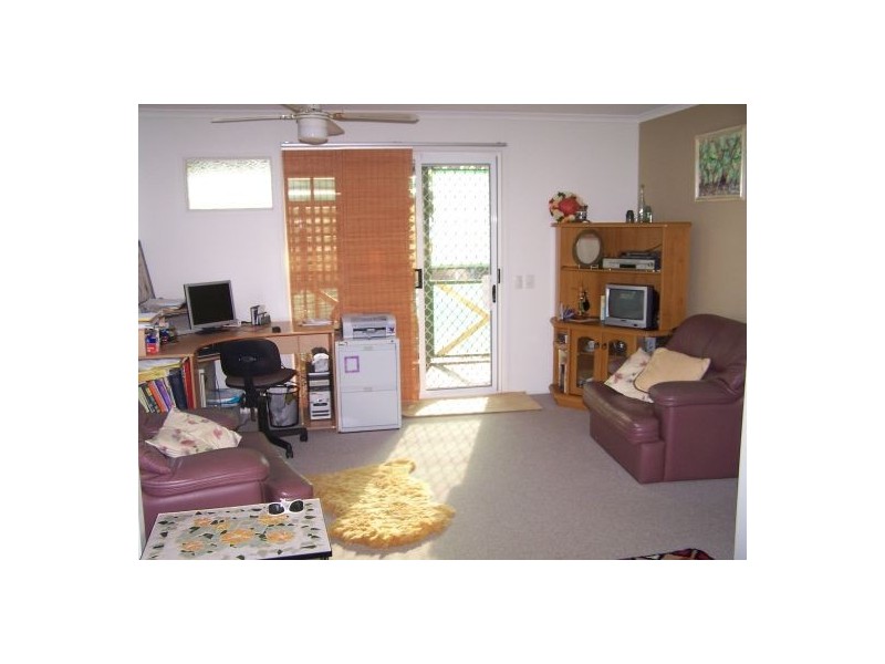 R9 26 Corser Street, Point Vernon QLD 4655