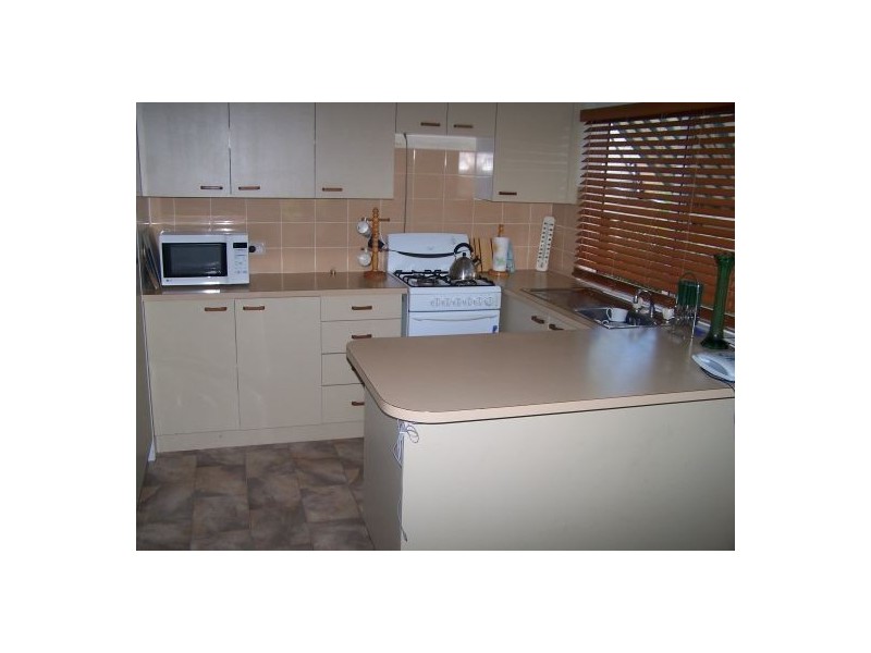 R9 26 Corser Street, Point Vernon QLD 4655