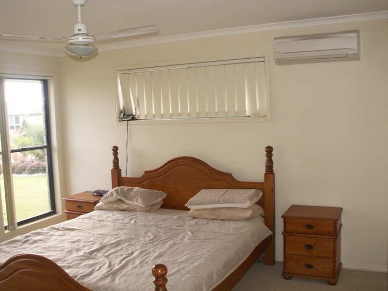 Eli Waters QLD 4655