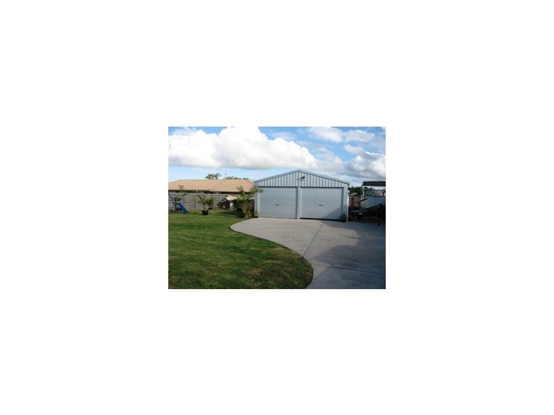 33 Hyperno Road, Point Vernon QLD 4655