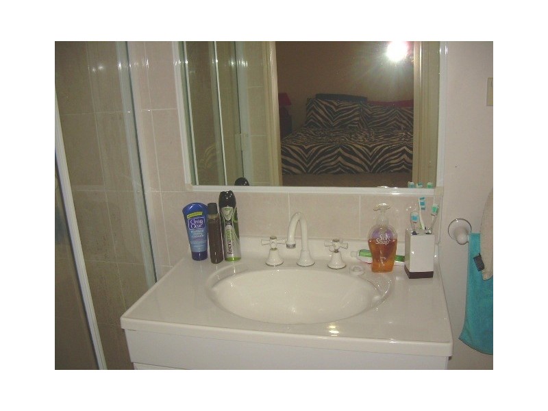 3 Benson Close, Urraween QLD 4655