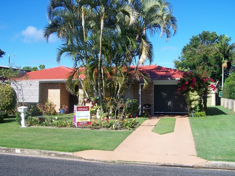 9 Moonbi, Scarness QLD 4655