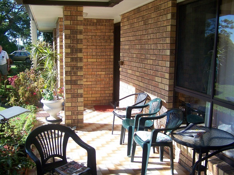 9 Moonbi, Scarness QLD 4655
