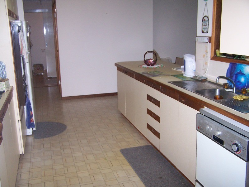 9 Moonbi, Scarness QLD 4655