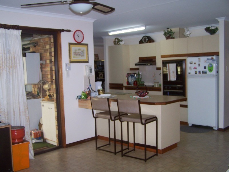 9 Moonbi, Scarness QLD 4655