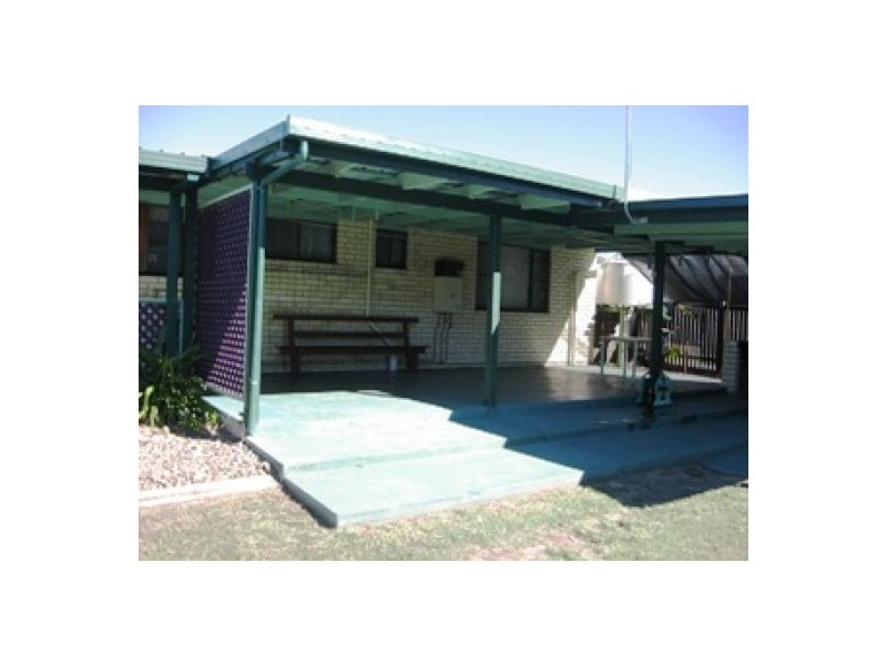 81 Hammond Street, Urangan QLD 4655