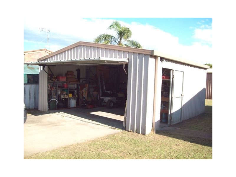34 William Street, Urangan QLD 4655
