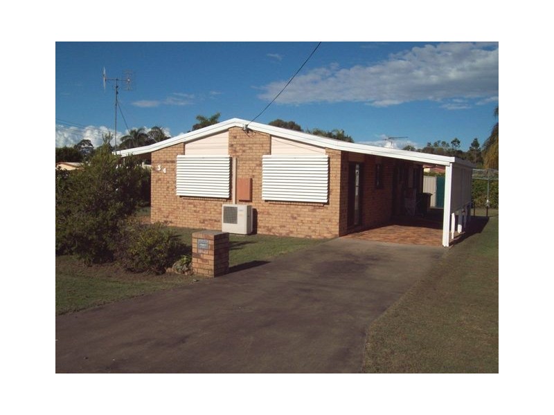 34 William Street, Urangan QLD 4655
