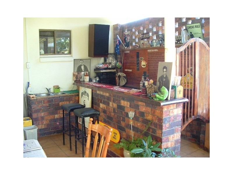 16 Southerden Street, Torquay QLD 4655