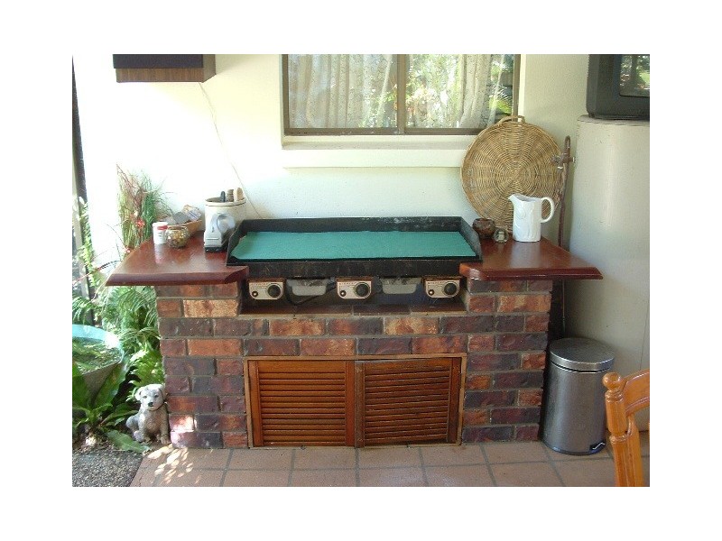 16 Southerden Street, Torquay QLD 4655