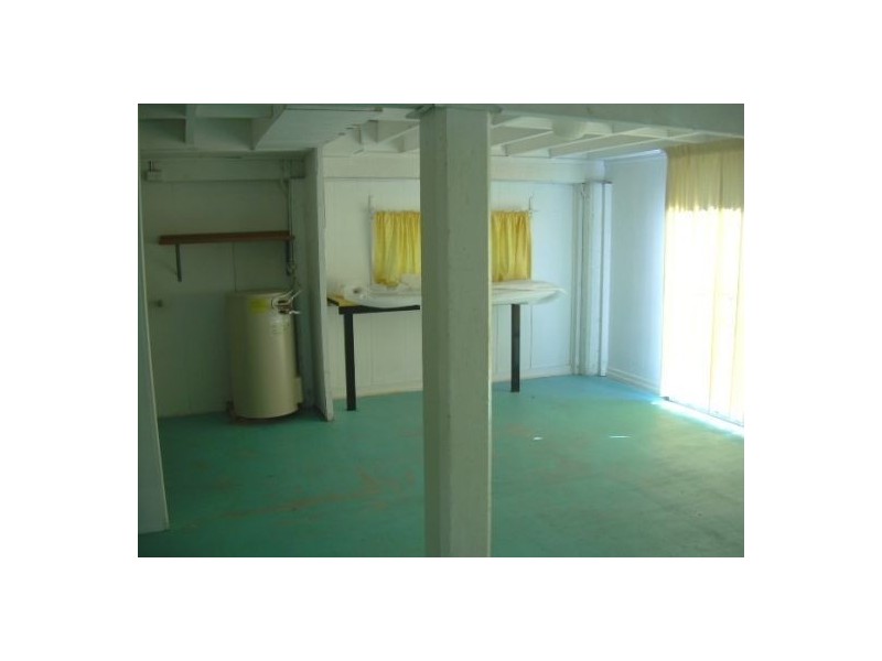 14  Hayworth Street, Point Vernon QLD 4655