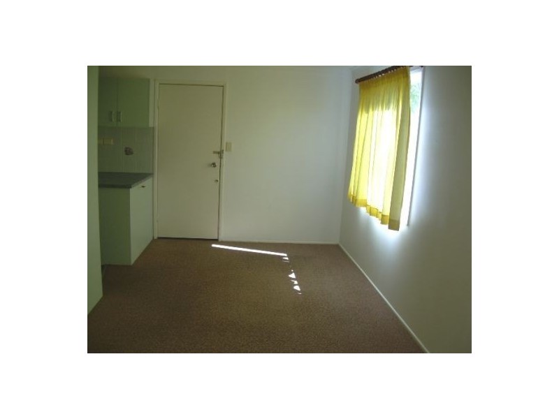 14  Hayworth Street, Point Vernon QLD 4655