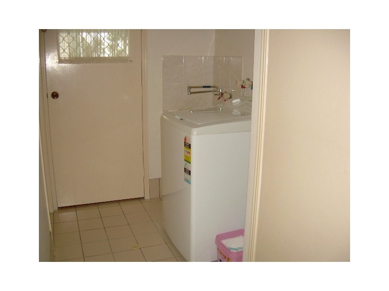 Eli Waters QLD 4655