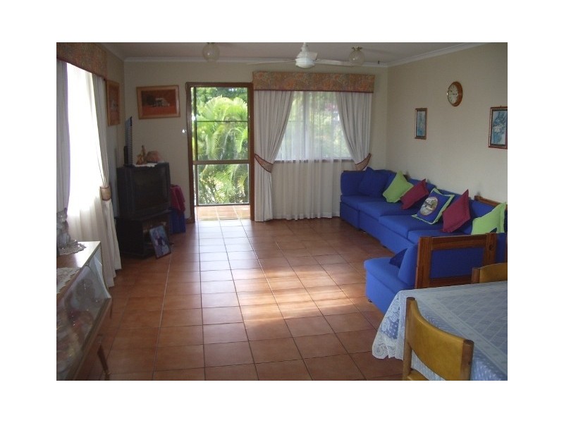 3 Herbert Street, Urangan QLD 4655