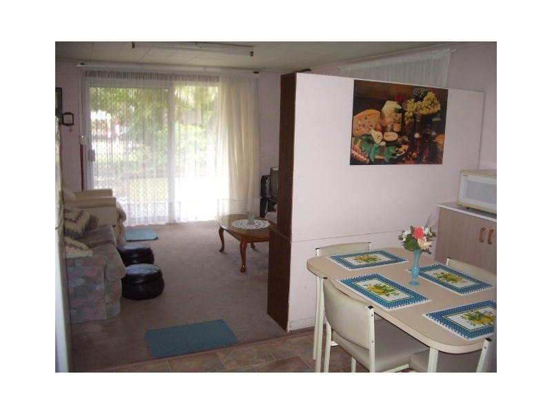 3 Herbert Street, Urangan QLD 4655