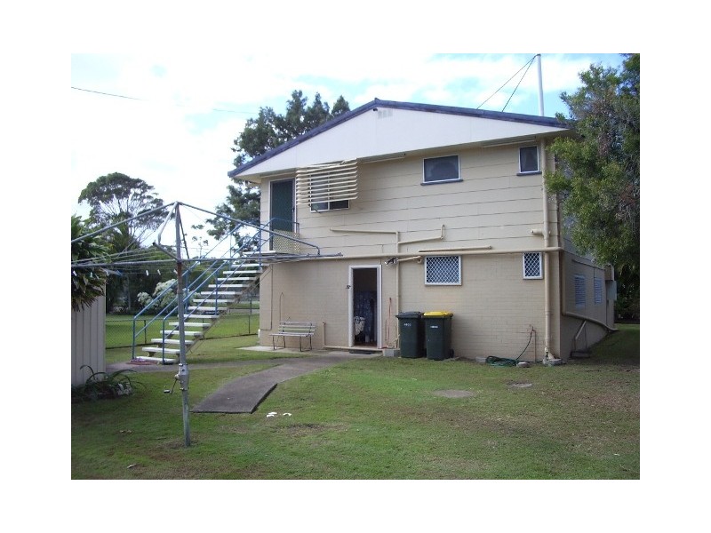 3 Herbert Street, Urangan QLD 4655