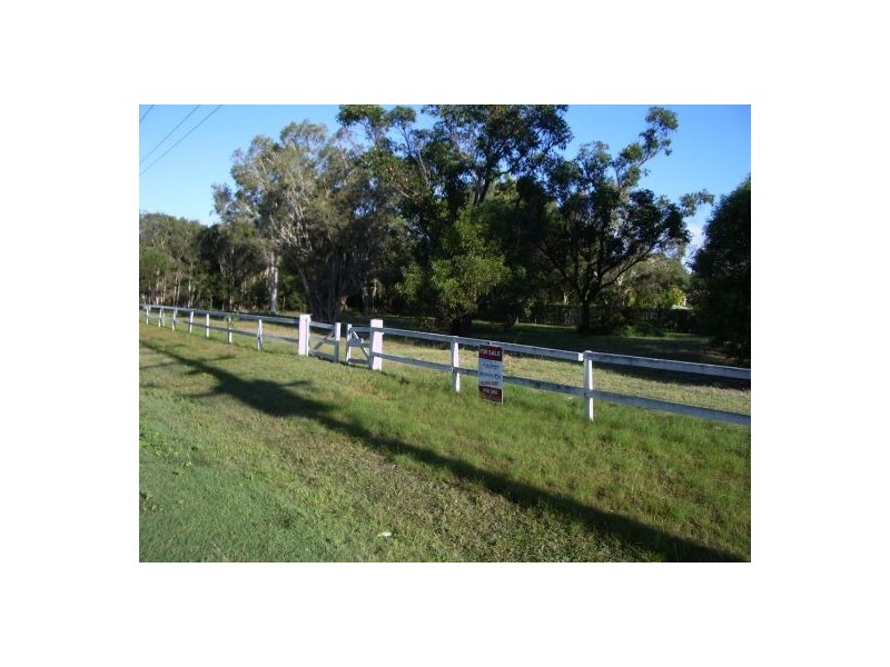 2 San Bromista Court, Urangan QLD 4655