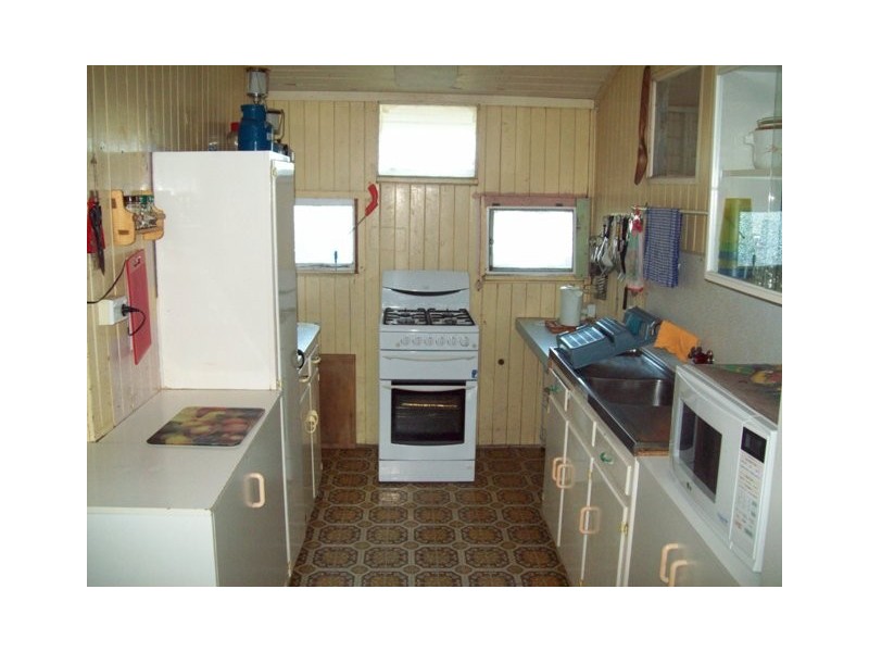 46 Kent Street, Urangan QLD 4655