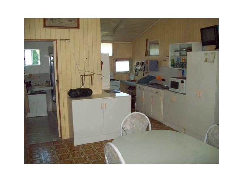 46 Kent Street, Urangan QLD 4655