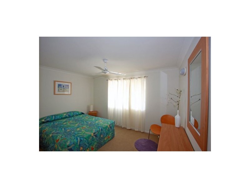 15/13 Ann St, Torquay QLD 4655