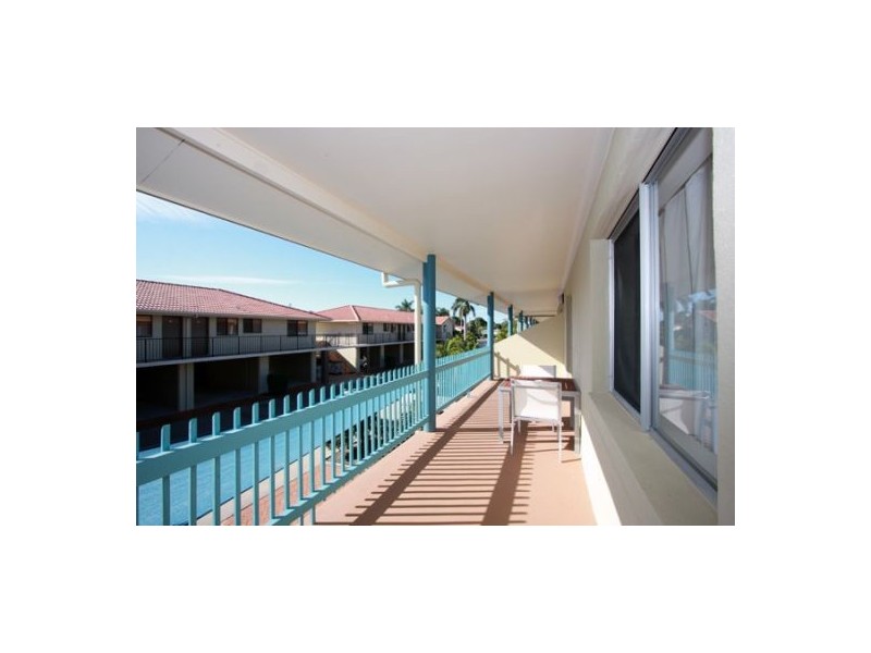 15/13 Ann St, Torquay QLD 4655