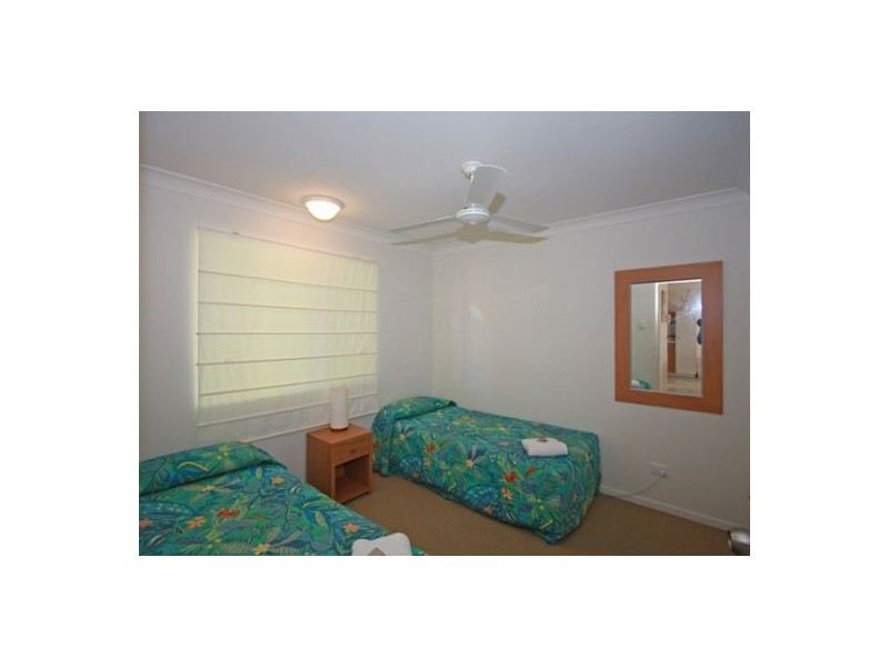 15/13 Ann St, Torquay QLD 4655