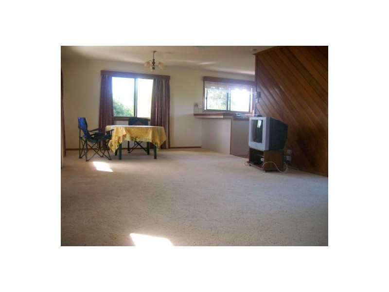 82 Beck Road, Urangan QLD 4655