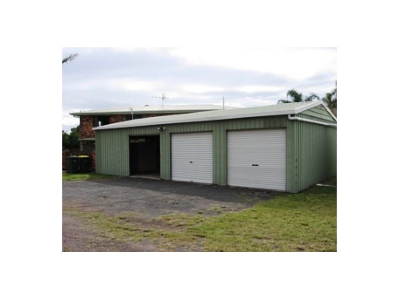 82 Beck Road, Urangan QLD 4655