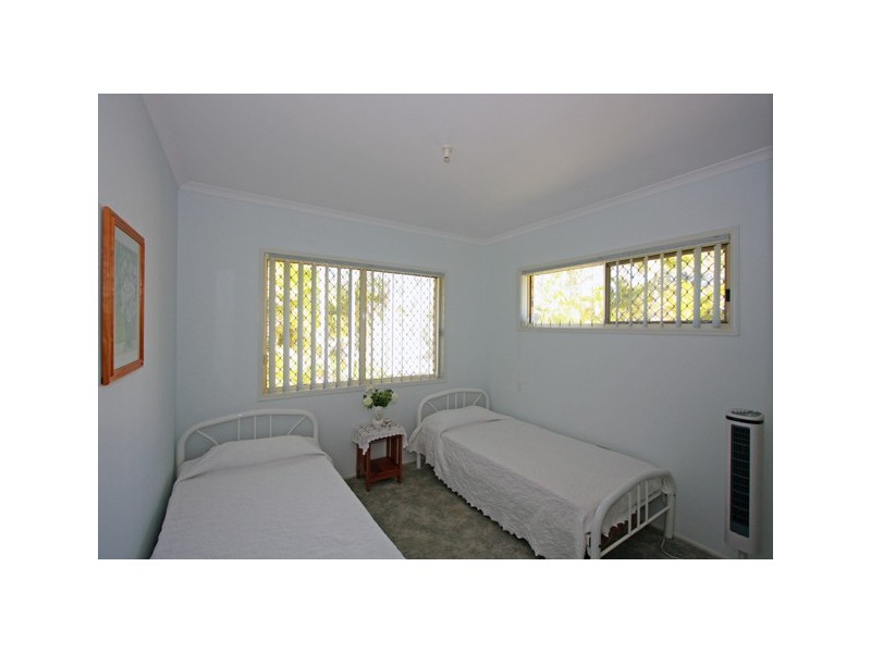 35 Orchid Ave, Urangan QLD 4655