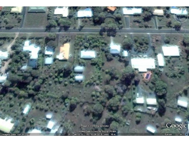 35 Orchid Ave, Urangan QLD 4655