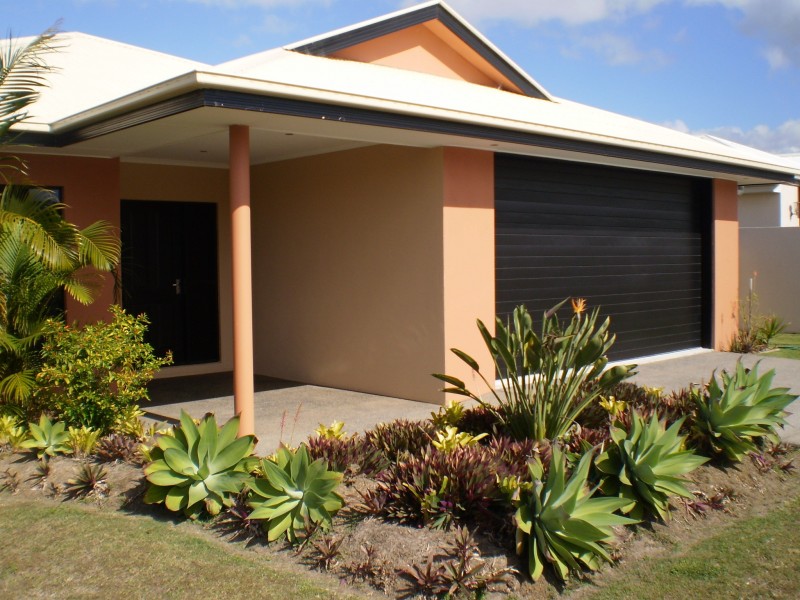 33 Traviston, Burrum Heads QLD 4659