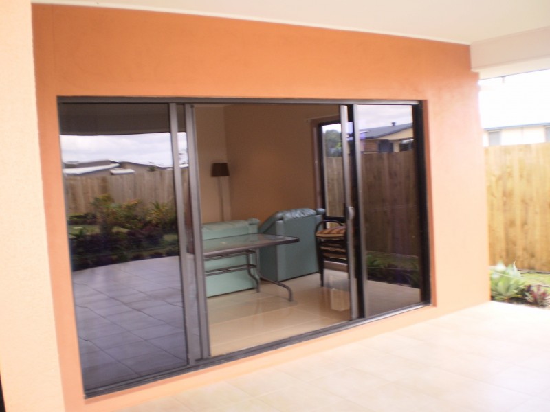 33 Traviston, Burrum Heads QLD 4659