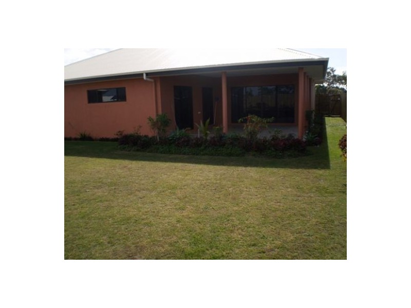 33 Traviston Way, Burrum Heads QLD 4659