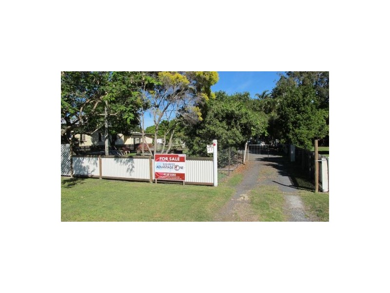 27 Kent Street, Urangan QLD 4655
