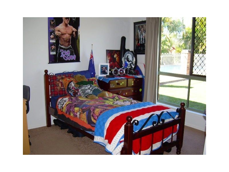 17 St Joseph Dr, Urraween QLD 4655