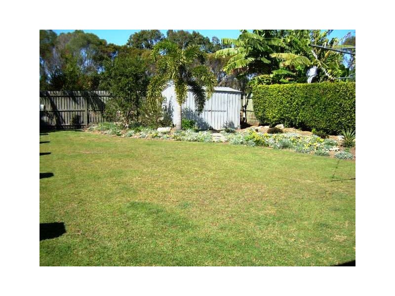17 St Joseph Dr, Urraween QLD 4655