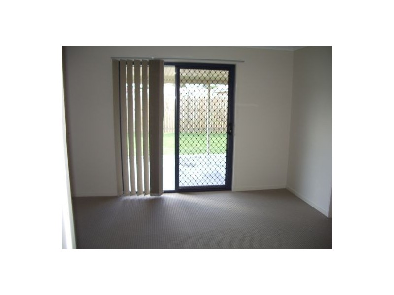 17 Bianca Court, Torquay QLD 4655