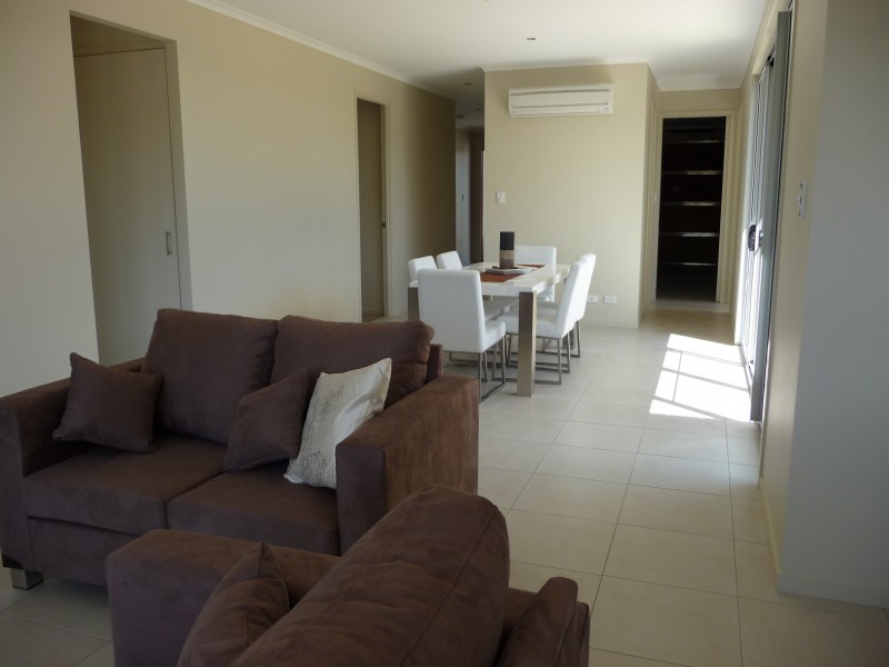 17 Harmony Avenue, Urraween QLD 4655